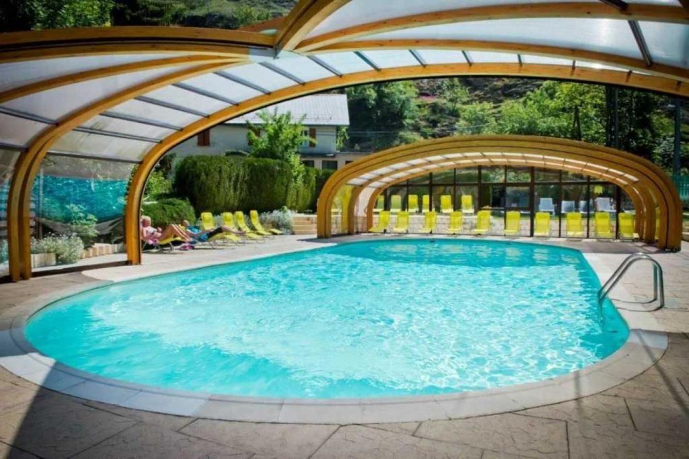Camping 5 Etoiles - Piscine - Eeceff Le Bourg-dʼOisans Dış mekan fotoğraf