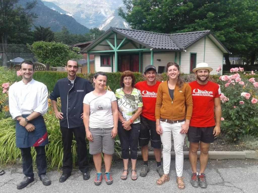 Camping 5 Etoiles - Piscine - Eeceff Le Bourg-dʼOisans Dış mekan fotoğraf