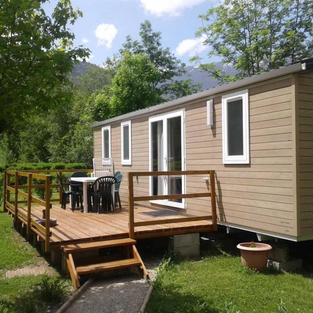 Camping 5 Etoiles - Piscine - Eeceff Le Bourg-dʼOisans Dış mekan fotoğraf